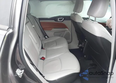 2022 Jeep Compass Limited 4X4 из США, поврежденный, VIN 3C4NJDCB4NT191262